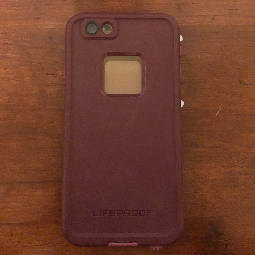 iPhone 7 purple life proof case
